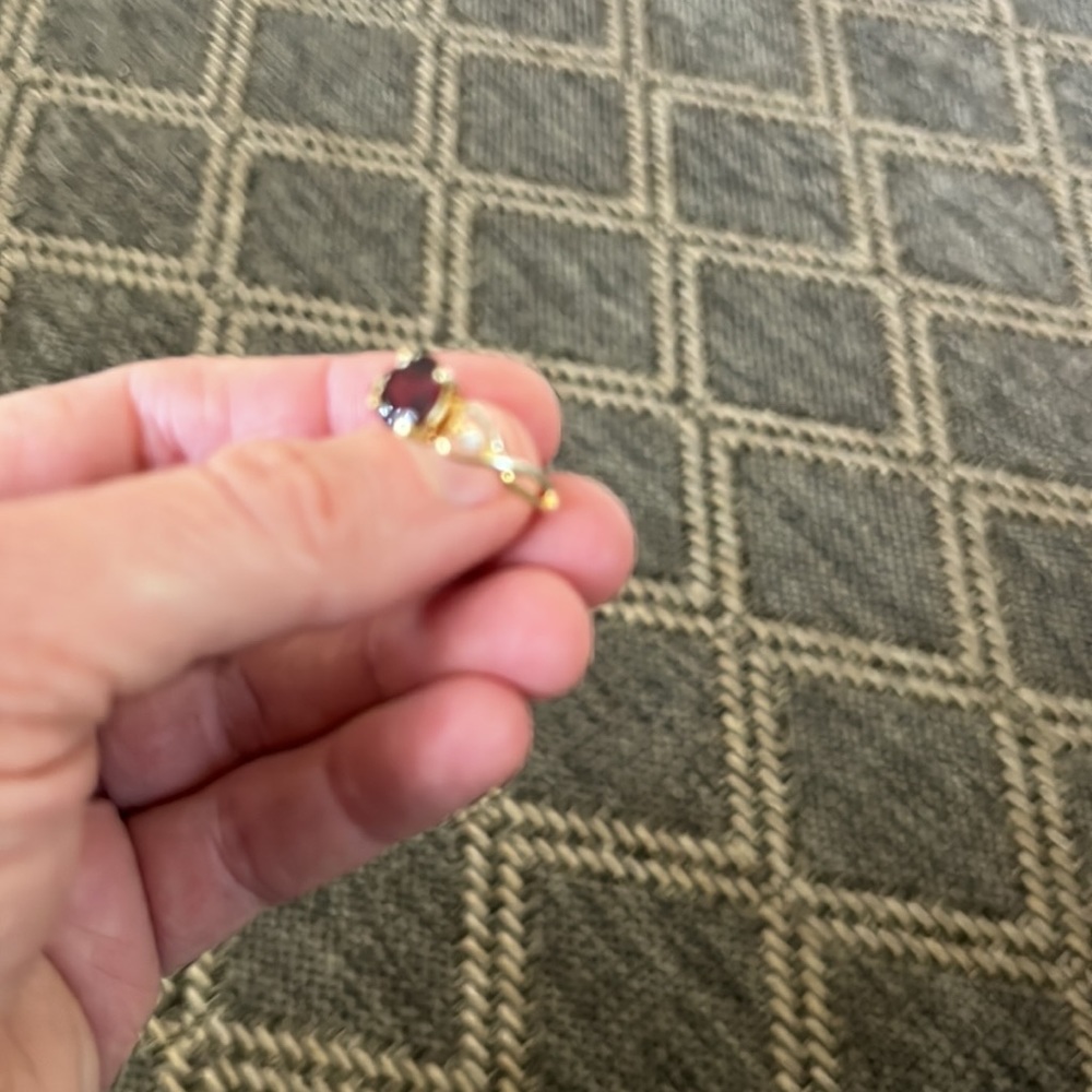 HGE ruby ring size 9 - Picture 5 of 5